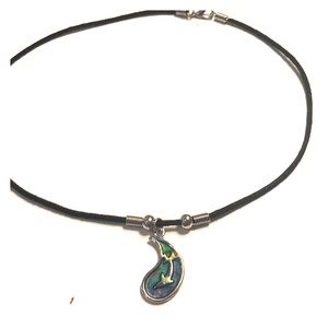 one mood changing choker